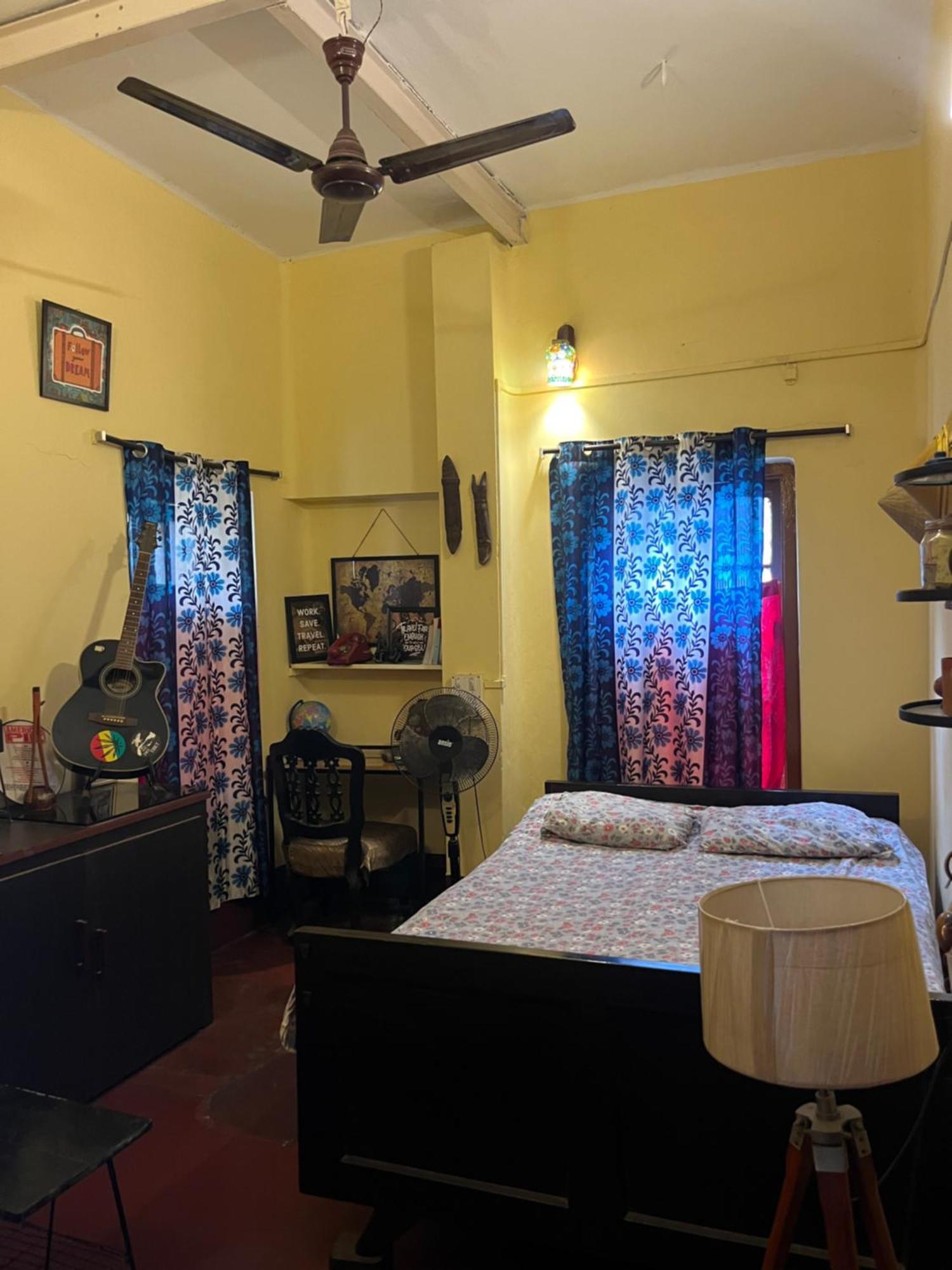 Calcutta Backpackers Homestay- For Travellers And Backpackers ภายนอก รูปภาพ