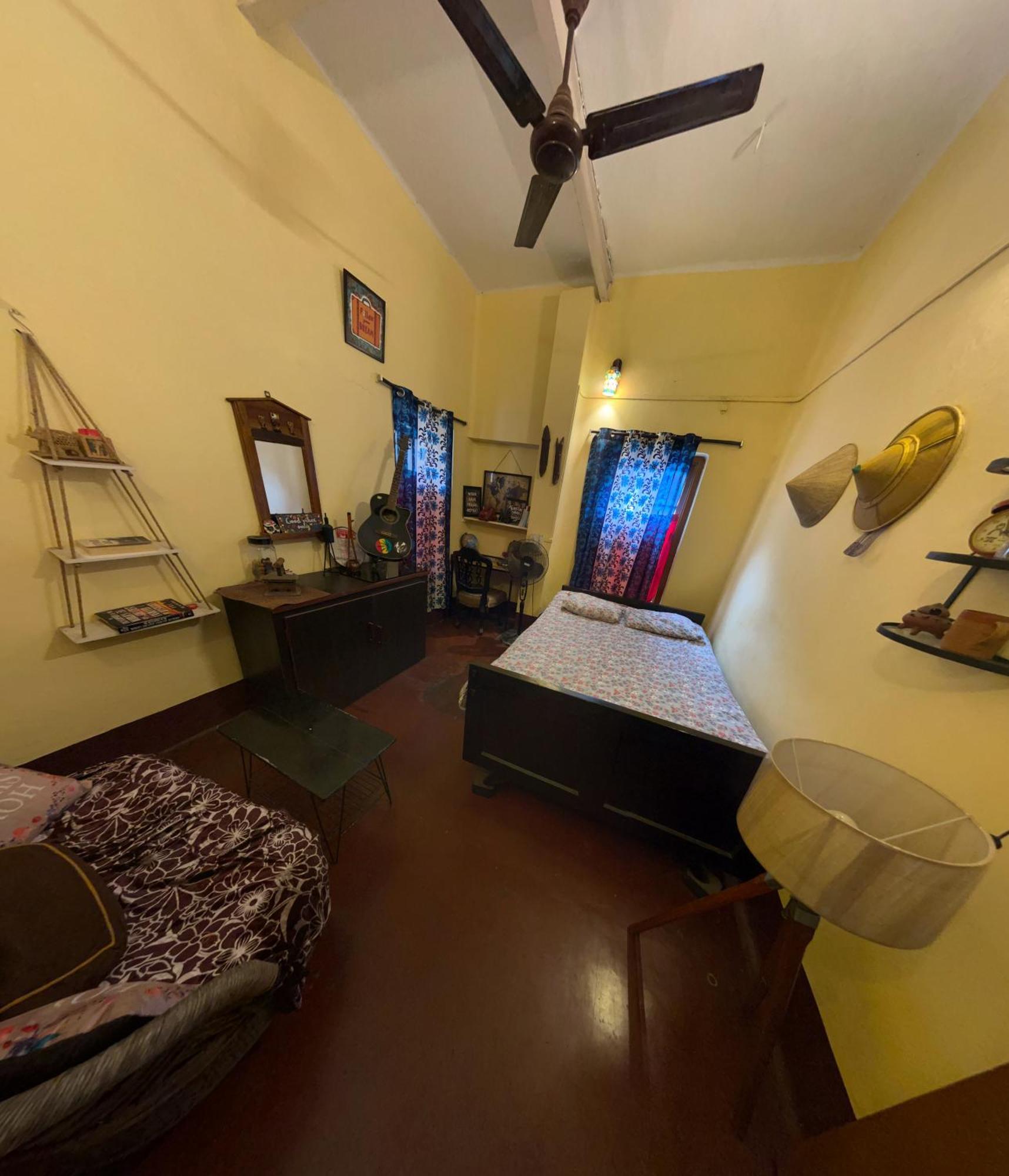 Calcutta Backpackers Homestay- For Travellers And Backpackers ภายนอก รูปภาพ