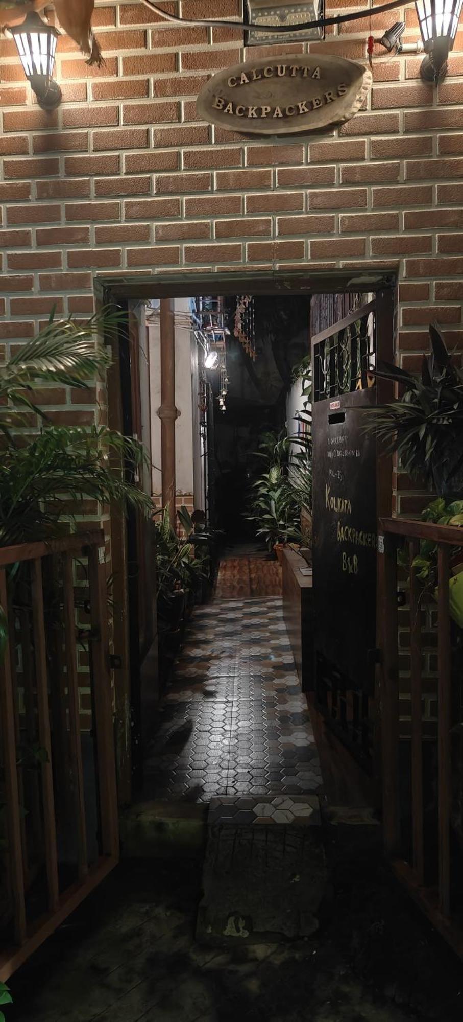 Calcutta Backpackers Homestay- For Travellers And Backpackers ภายนอก รูปภาพ